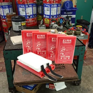 100% Fiberglass Flame Retardant Heat-insulating Emergency Fire Blanket CE Certified 0.43mm Thick 1m*1m for Kitchen Use