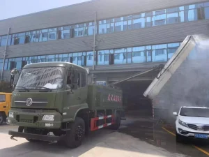 All Wheel Driver Cleaning Truck Solar Photovoltaic Panel Cleaning Vehicle Solar Energy PV Board Washing Cleaning Machine