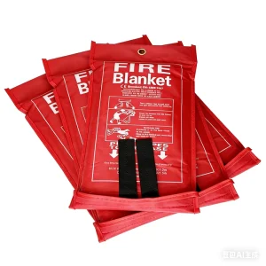 CE EN1869 1997 Certified Car Fire Insulation Blanket Emergency Fire Fighting Fiberglass 0.45mm Thickness 550C Heat 6FT