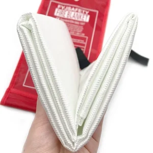 Fireproofing Glass Fiber Cloth Fire Blanket 1mx1m 0.40-0.50mm Thickness Loom State Surface for Home Kitchen Fire Fighting