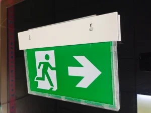 New Style Indoor Use Emergency Exit Signs with LED Lights Li-ion Battery Backup 3 Hours Emergency Time Plastic Material